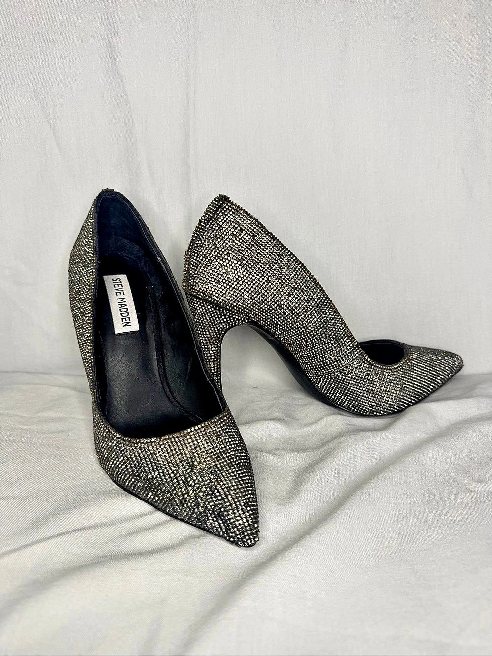 Steve Madden Daisie Rhinestone Pump Heels in Black